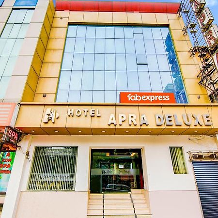 Hotel Apra Deluxe New Delhi Eksteriør billede