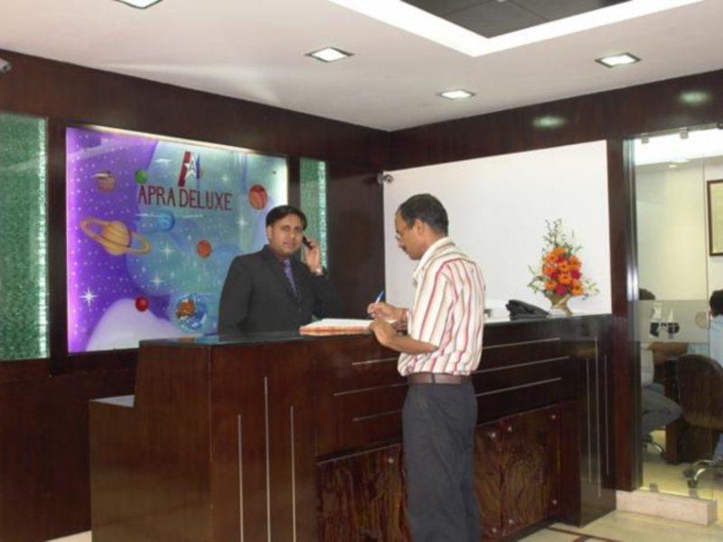 Hotel Apra Deluxe New Delhi Eksteriør billede